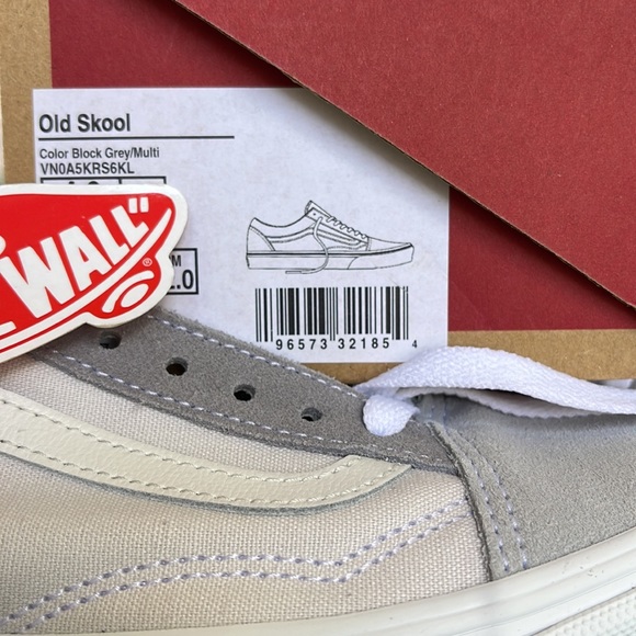 Vans WMNS Old Skool
Color Block Grey/Multi
VN0ASKRS6KL Sneakers - Picture 16 of 16